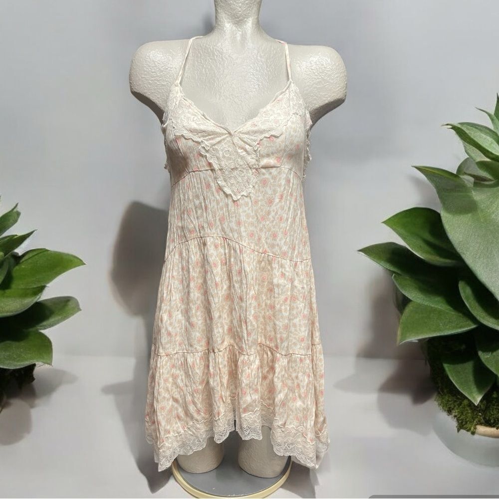 Olivaceous Peach Lace Mini Dress, size Small